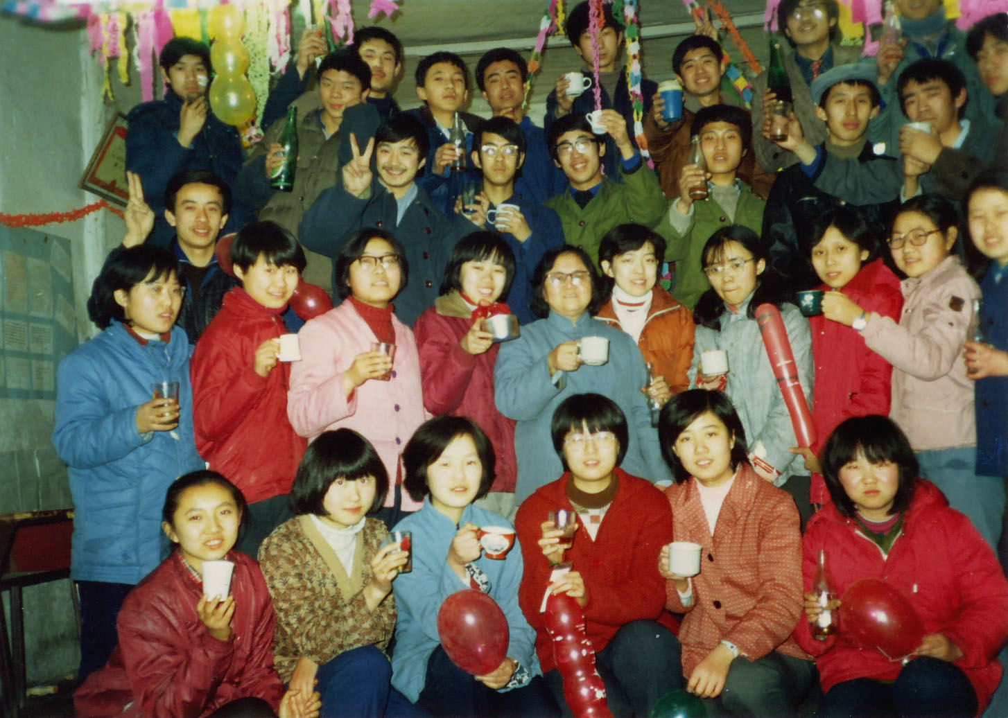 1987༶Ԫ